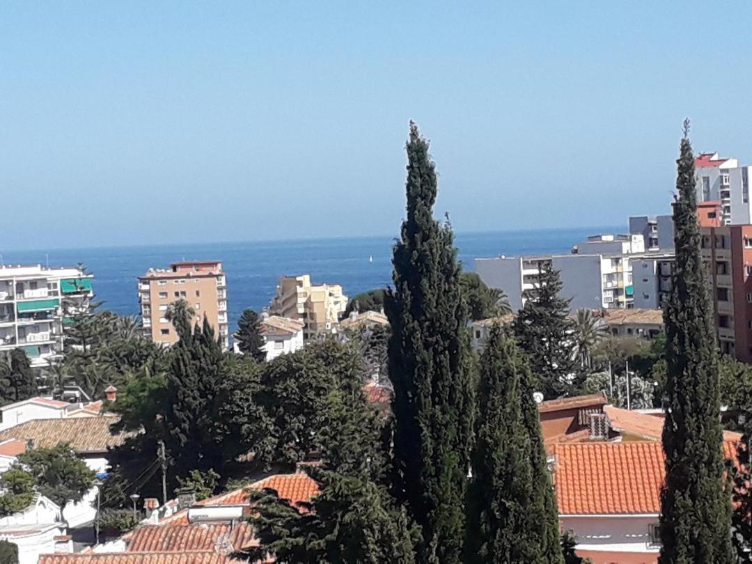 The Studio Benalmadena Luaran gambar