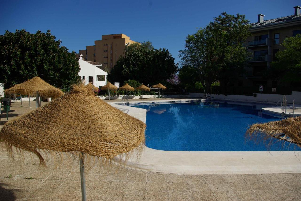 The Studio Benalmadena Luaran gambar