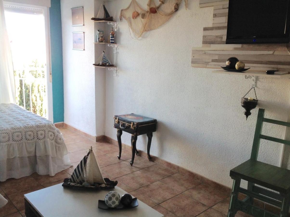 The Studio Benalmadena Luaran gambar