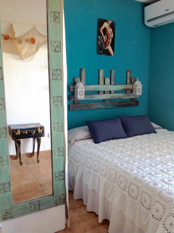 The Studio Benalmadena Luaran gambar