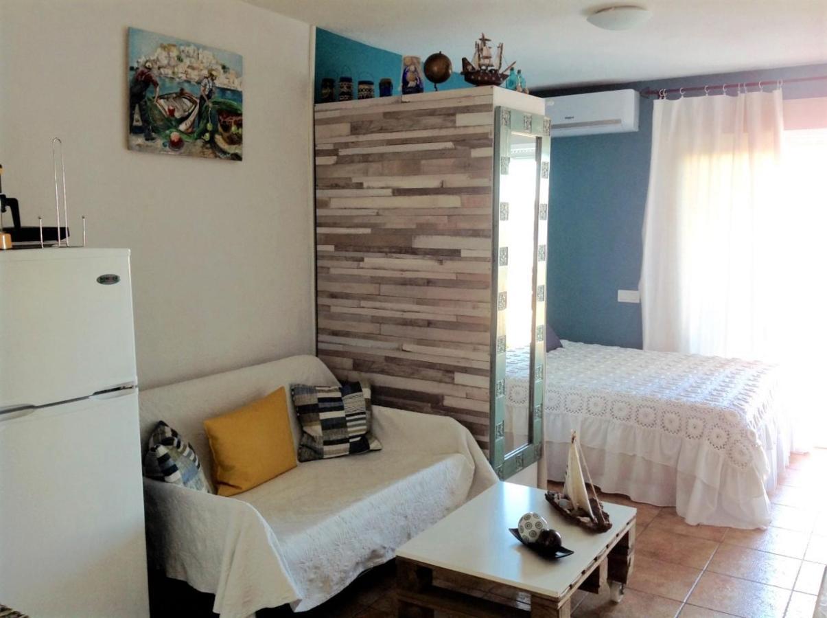 The Studio Benalmadena Luaran gambar